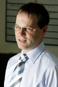 Derek Binnie, Director